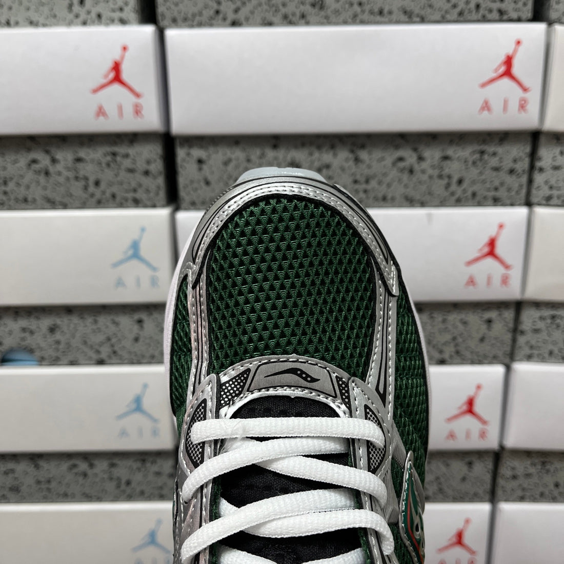 Saucony Omni 9 - Green Black