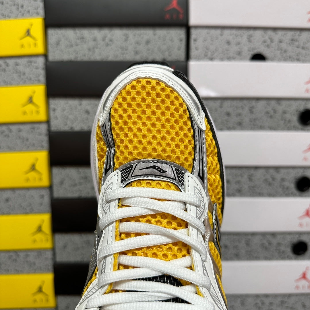 Saucony Omni 9 - OG Silver Yellow